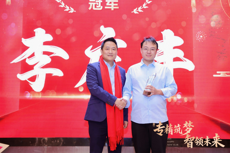 31维保冠军李庆丰.jpg 31维保冠军李庆丰.jpg